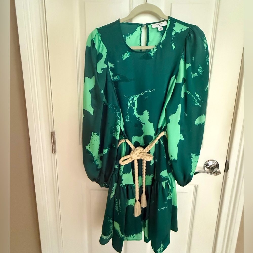 Alexis for Target Green Abstract Print Puff Sleeve Dress – Size M